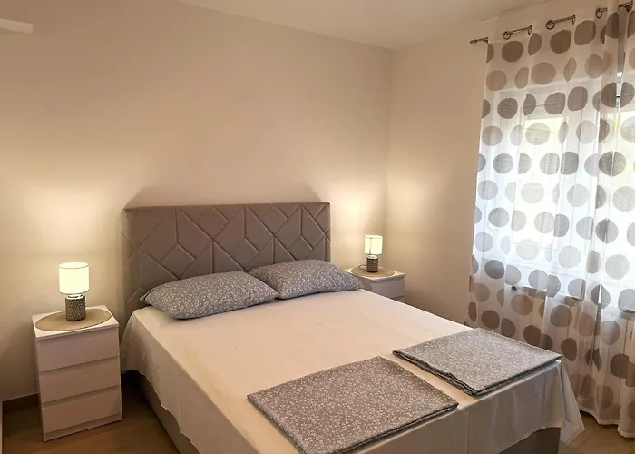 With Wifi - 5483 דירה